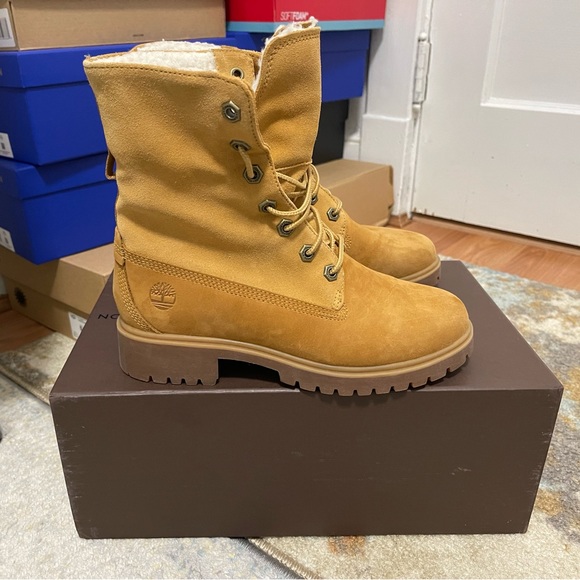 Like New Women’s Size 5.5 (Euro Size 36) Timberland Jayne Fleece Fold-down Boots - Picture 5 of 14